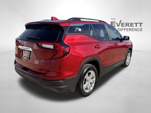 Used 2023 GMC Terrain SLE w/ Driver Convenience Package image 7
