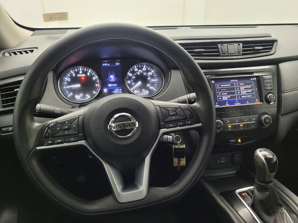 Used 2020 Nissan Rogue S FWD image 22