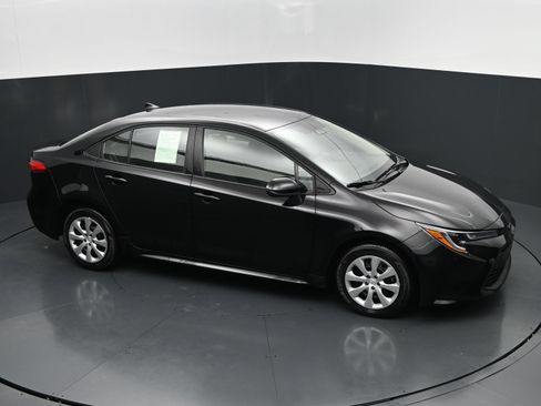 Used 2026 Toyota Corolla LE FWD image 34