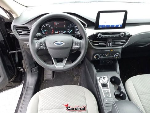 Used 2020 Ford Escape SE image 25