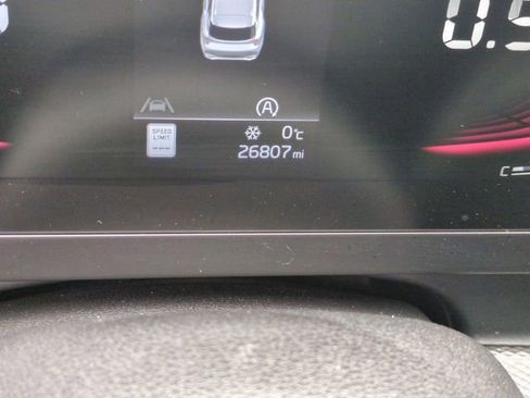 Used 2025 Kia Sportage LX image 12