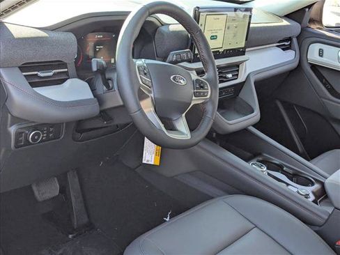 New 2026 Ford Explorer Active w/ Active Comfort Package RWD image 3