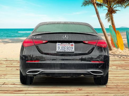 Used 2023 Mercedes-Benz C 300 Sedan image 4
