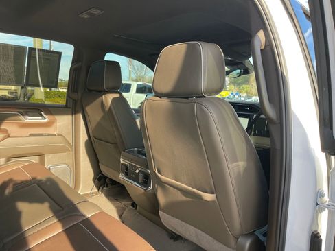 Used 2024 GMC Sierra 1500 Denali w/ Denali Reserve Package image 22