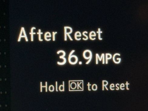 Used 2021 Lexus UX 250h image 4