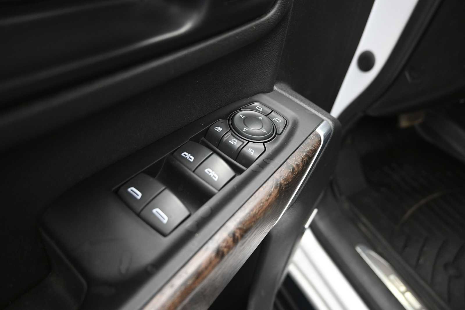 Used 2022 GMC Sierra 3500 Denali AWD/4WD image 14