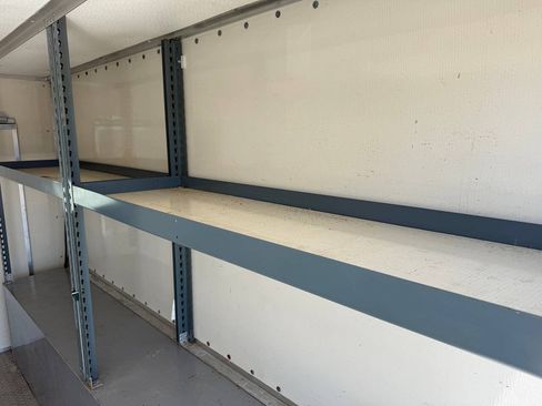 Used 2005 Ford E-350 and Econoline 350 Super Duty RWD image 17