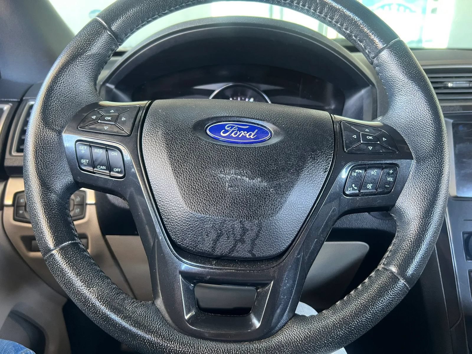 Used 2019 Ford Explorer XLT w/ Equipment Group 201A FWD image 13