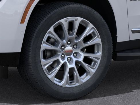 New 2026 GMC Yukon Denali RWD image 9