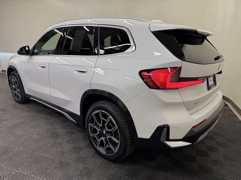 Used 2023 BMW X1 xDrive28i w/ Convenience Package AWD/4WD image 2