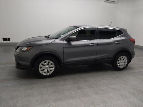 Used 2019 Nissan Rogue Sport S image 2