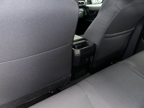 Used 2024 Toyota Tacoma SR AWD/4WD image 18