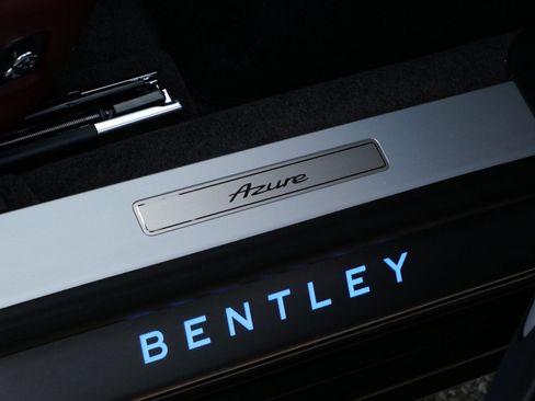 Used 2024 Bentley Flying Spur Azure image 26