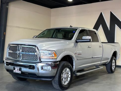 Used 2015 RAM 2500 Laramie w/ Convenience Group AWD/4WD image 1