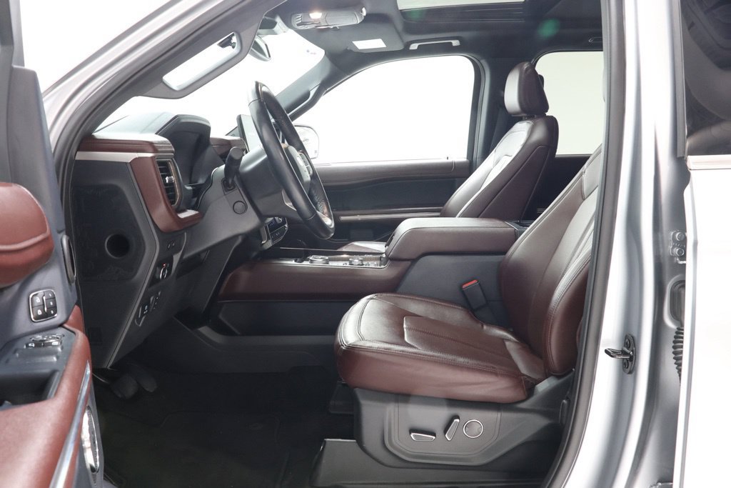 Used 2024 Ford Expedition Max Limited AWD/4WD image 19