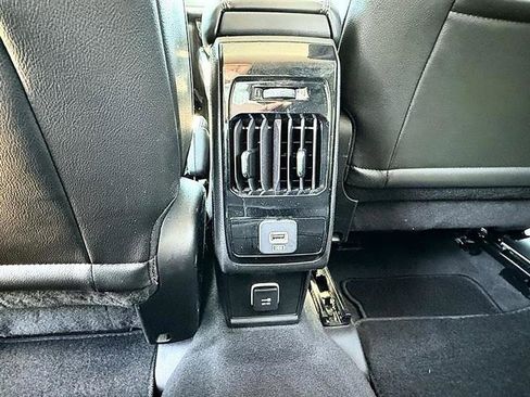 Used 2022 Jeep Compass Limited image 29