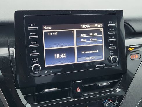 Certified 2022 Toyota Camry SE w/ Convenience Package image 26