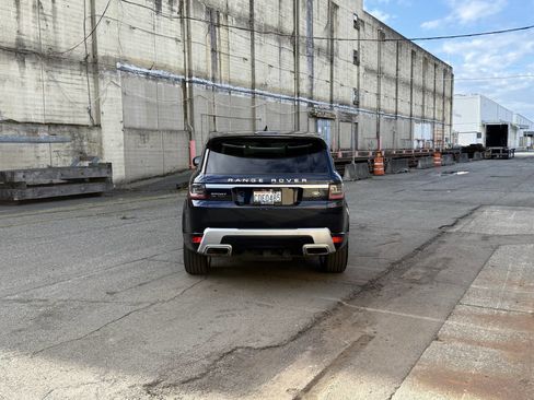 Used 2022 Land Rover Range Rover Sport Autobiography AWD/4WD image 9