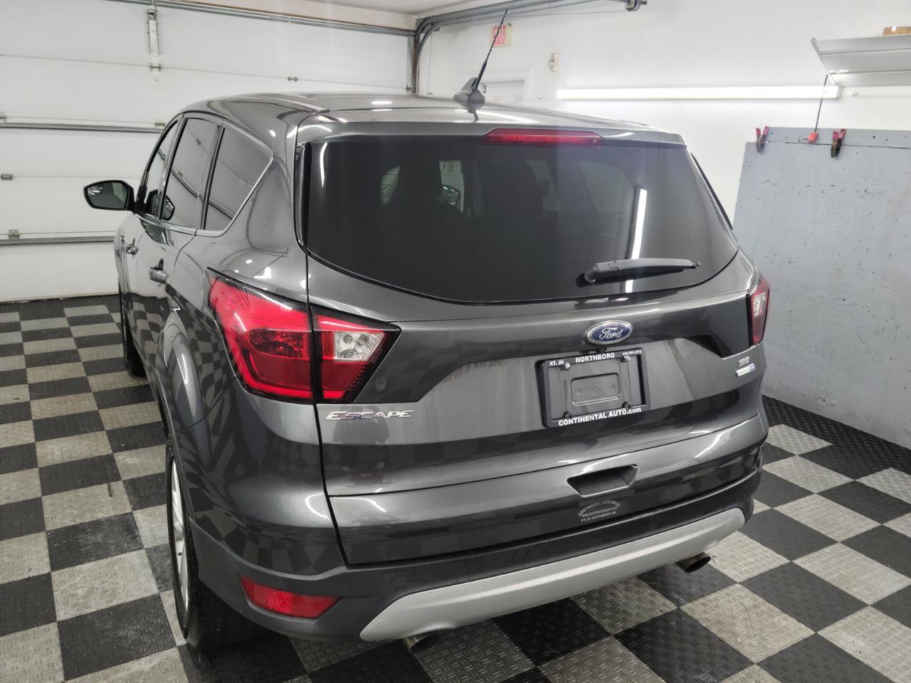 Used 2019 Ford Escape SE AWD/4WD image 4