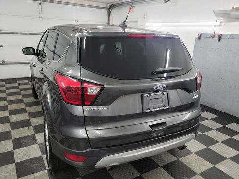 Used 2019 Ford Escape SE AWD/4WD image 4