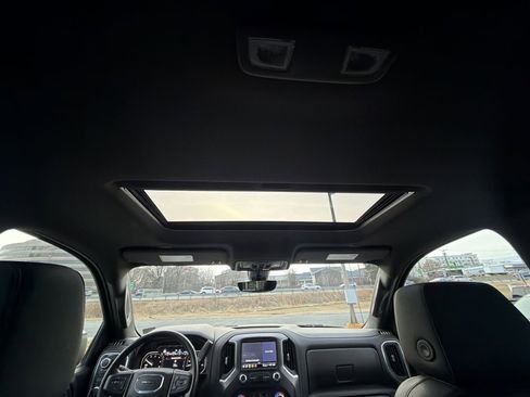 Used 2021 GMC Sierra 1500 Denali w/ Denali Ultimate Package image 24