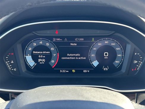 Used 2024 Audi Q3 2.0T Premium image 40