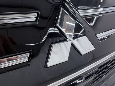 Used 2025 Mitsubishi Outlander SEL AWD/4WD image 12