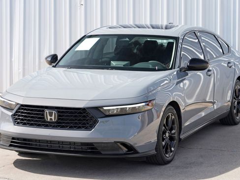 Used 2025 Honda Accord SE image 40
