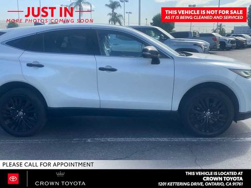 Used 2024 Toyota Venza Nightshade AWD/4WD image 4