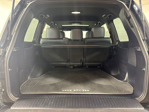 Used 2020 Toyota Land Cruiser Heritage Edition image 23