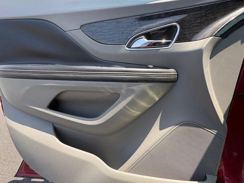 Used 2013 Buick Encore FWD image 10
