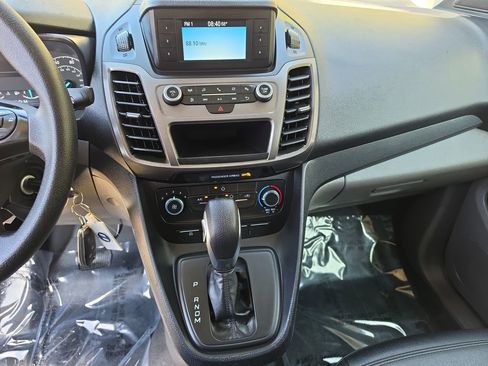 Used 2022 Ford Transit Connect XL FWD image 11