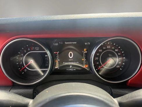 Used 2018 Jeep Wrangler Unlimited Rubicon w/ LED Lighting Group AWD/4WD image 13