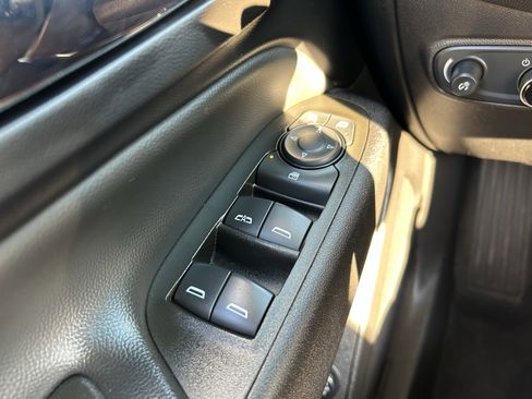 Used 2024 Chevrolet Equinox LT image 20