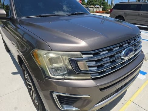 Used 2018 Ford Expedition Limited AWD/4WD image 7