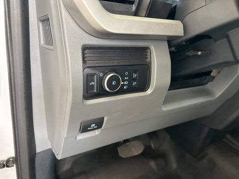 Used 2025 Ford F350 XL w/ XL Driver Assist Package AWD/4WD image 44