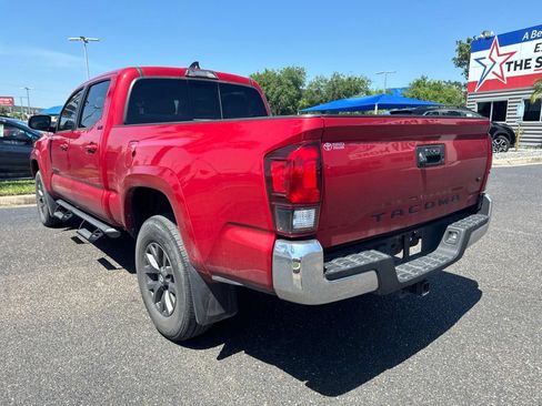 Used 2022 Toyota Tacoma SR5 RWD image 3