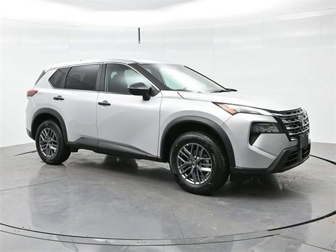 Used 2024 Nissan Rogue S image 1