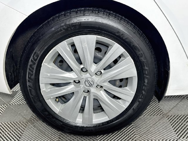 Used 2024 Nissan Sentra S FWD image 30