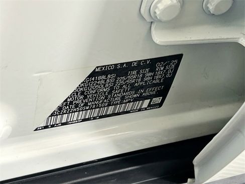 Certified 2025 Honda HR-V Sport image 29