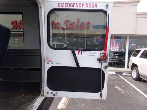 Used 2012 Chevrolet Express 3500 w/ School Bus Package RWD image 14