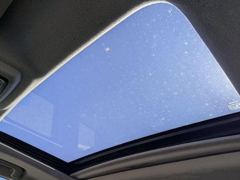 Used 2022 Toyota 4Runner SR5 Premium w/ Moonroof Package RWD image 43