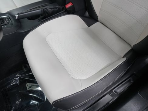 Used 2015 Volkswagen Jetta SE FWD image 12