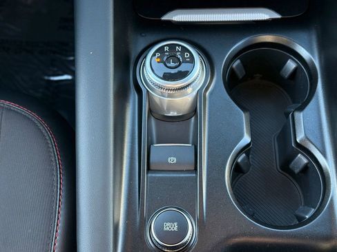 Used 2025 Ford Explorer ST-Line image 27