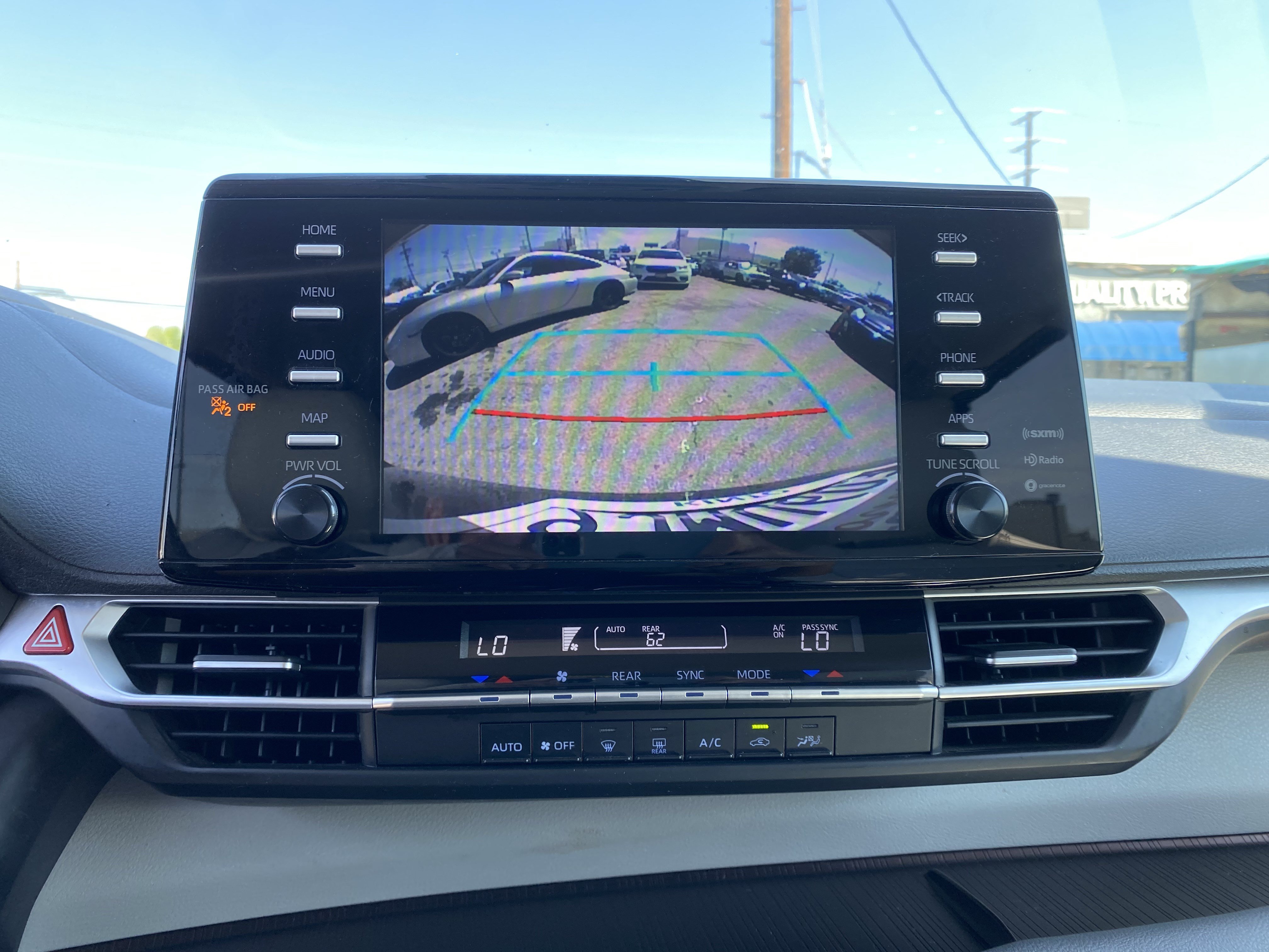 Used 2021 Toyota Sienna LE FWD image 15