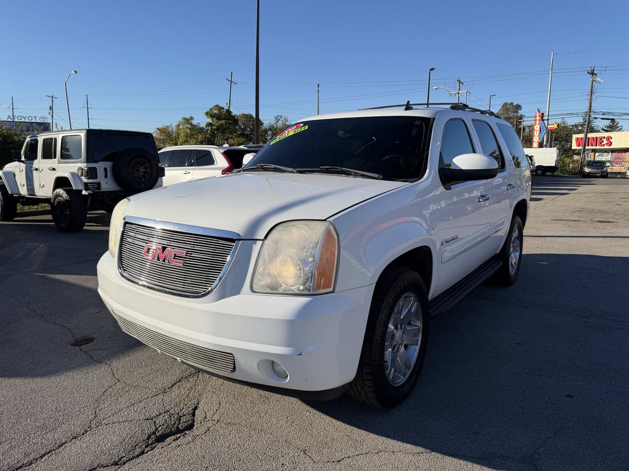 Used 2008 GMC Yukon SLT w/ SLT Preferred Equipment Group AWD/4WD image 7