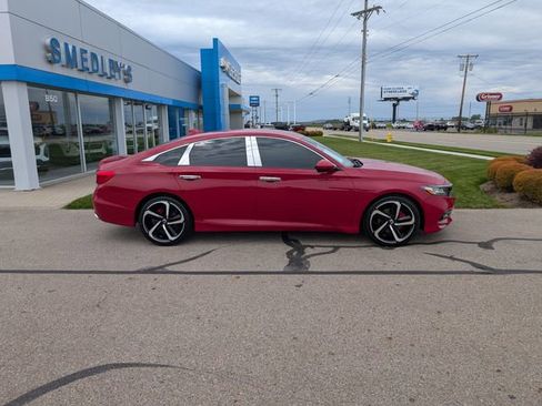 Used 2020 Honda Accord Sport image 2