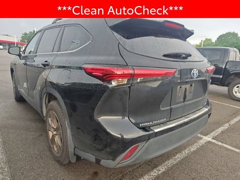 Used 2023 Toyota Highlander Bronze Edition AWD/4WD image 4