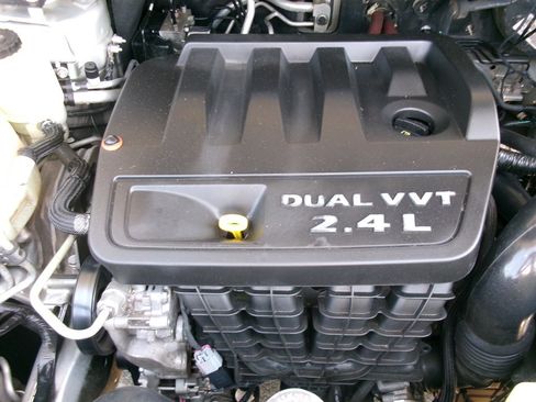 Used 2013 Dodge Journey American Value Package w/ Flexible Seating Group FWD image 40
