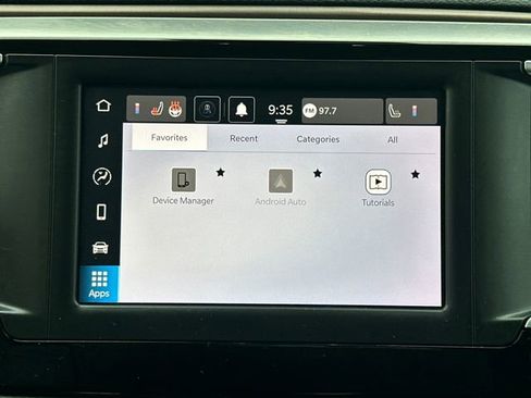 Used 2024 Chrysler Voyager LX image 31